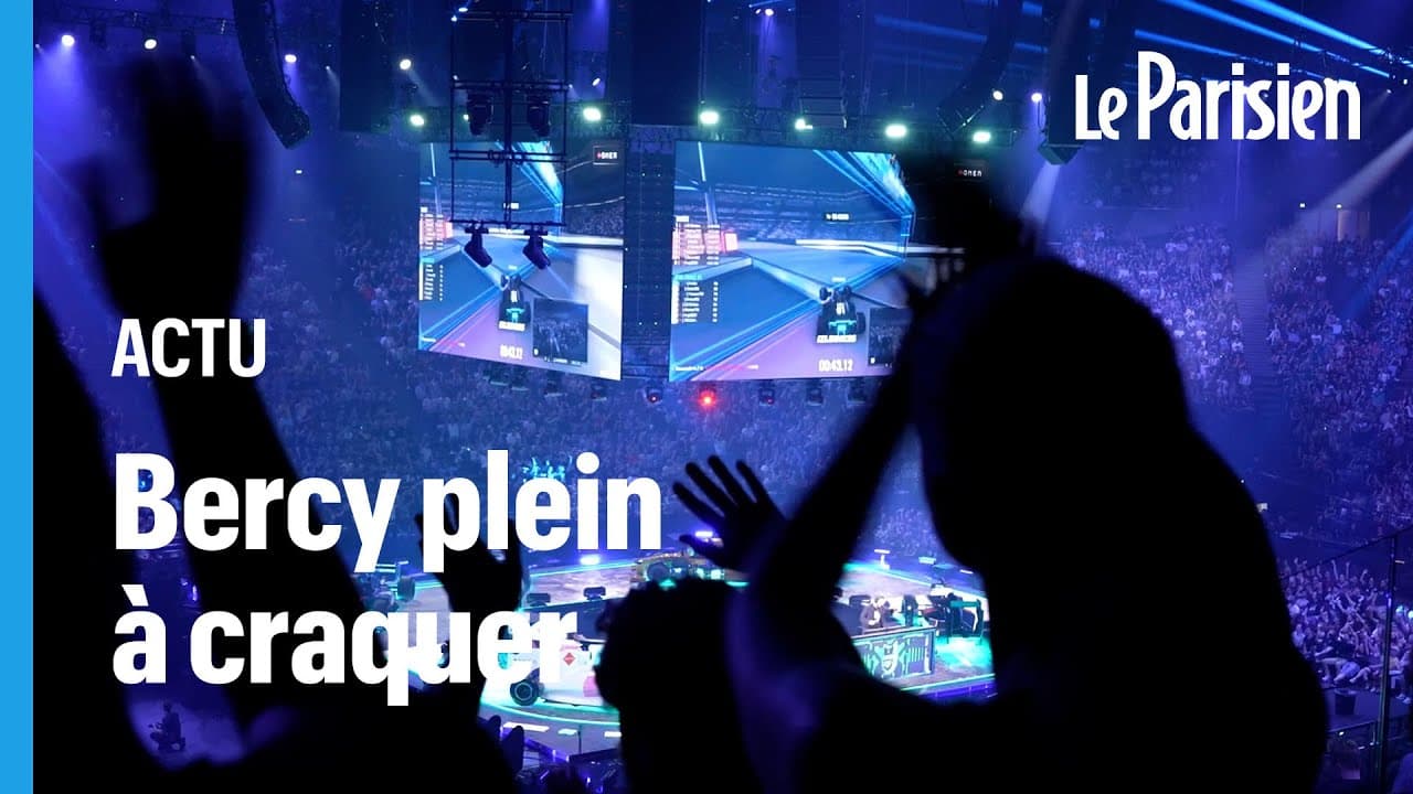 Le streamer ZeratoR, remplit Bercy pour la compétition de jeu vidéo Trackmania 2022 - YouTube