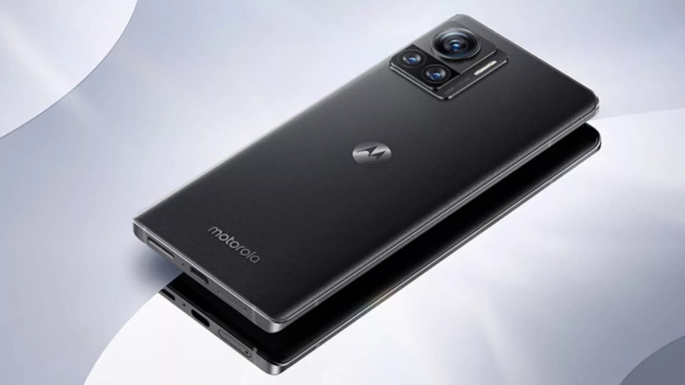 Le Motorola X30 Pro est là : capteur 200 mégapixels, charge de 125 W et écran 144 Hz