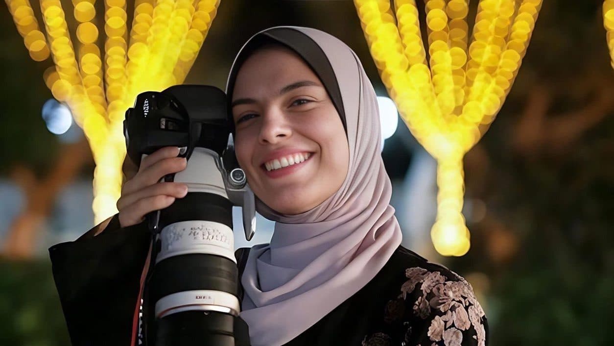Guerre à Gaza : la photojournaliste Fatima Hassouna assassinée dans le bombardement de sa maison par Israël - L'Humanité